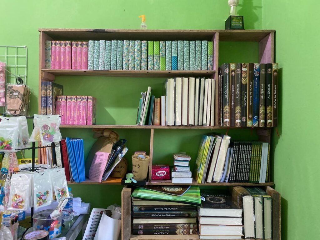 Marwah Wakaf Indonesia Hadirkan Mushaf Al Qur’an untuk Pelosok Kalimantan Selatan